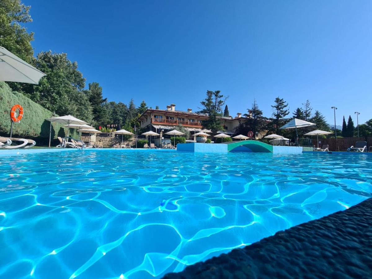 Hotel Rural Spa & Wellness Hacienda Los Robles Navacerrada Buitenkant foto