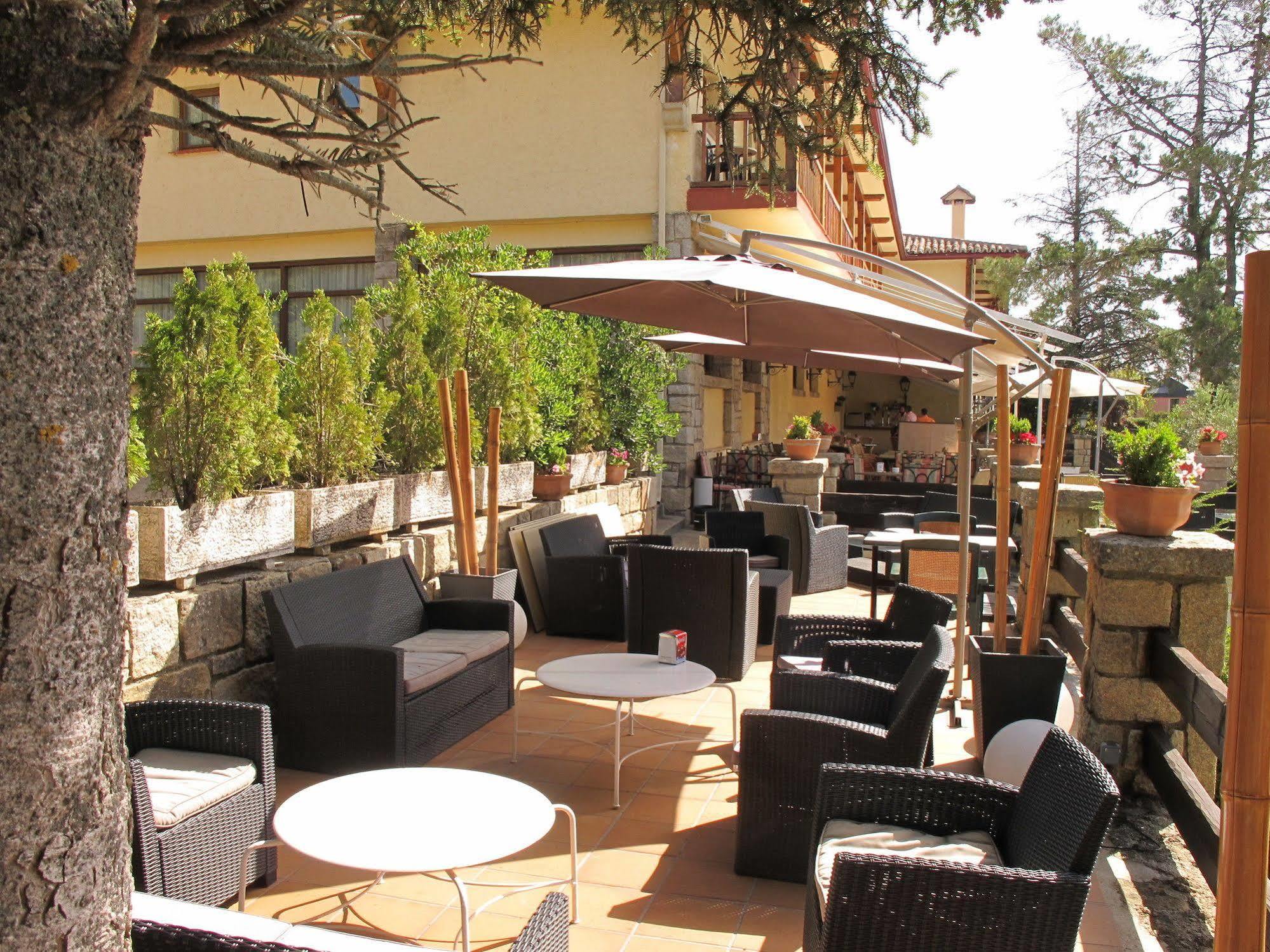 Hotel Rural Spa & Wellness Hacienda Los Robles Navacerrada Buitenkant foto